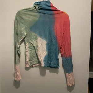 URBAN OUTFITTERS tie dye turtle neck size M